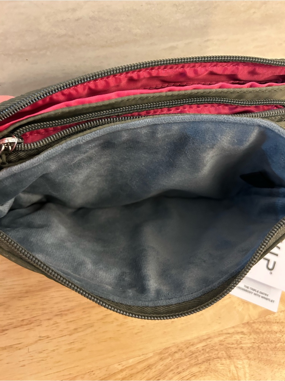 NWT- IHKWIP Triple Quilted Crossbody with Wristlet Strap Military Olive, Bag - Picture 15 of 16